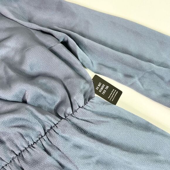 Express Wrap Dress Women's Medium Blue Balloon Sleeve Ruffle V-Neck Pleated NWT - Picture 2 of 12